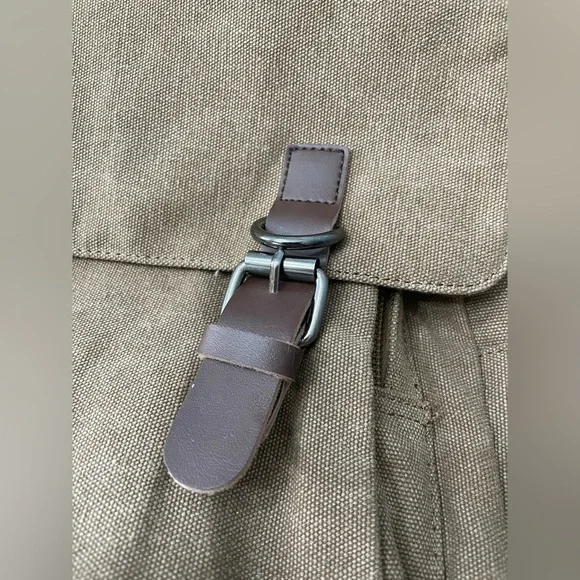 Canvas Messenger Bag for Men Women Travel Satchel Shoulder bag
15.6 Inch Laptop - Picture 10 of 10